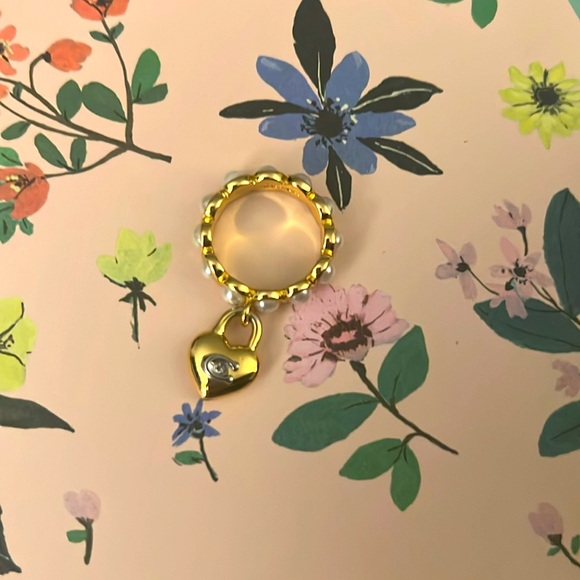 ✨Coach Heart Lock Ring Size 6 - Picture 4 of 7